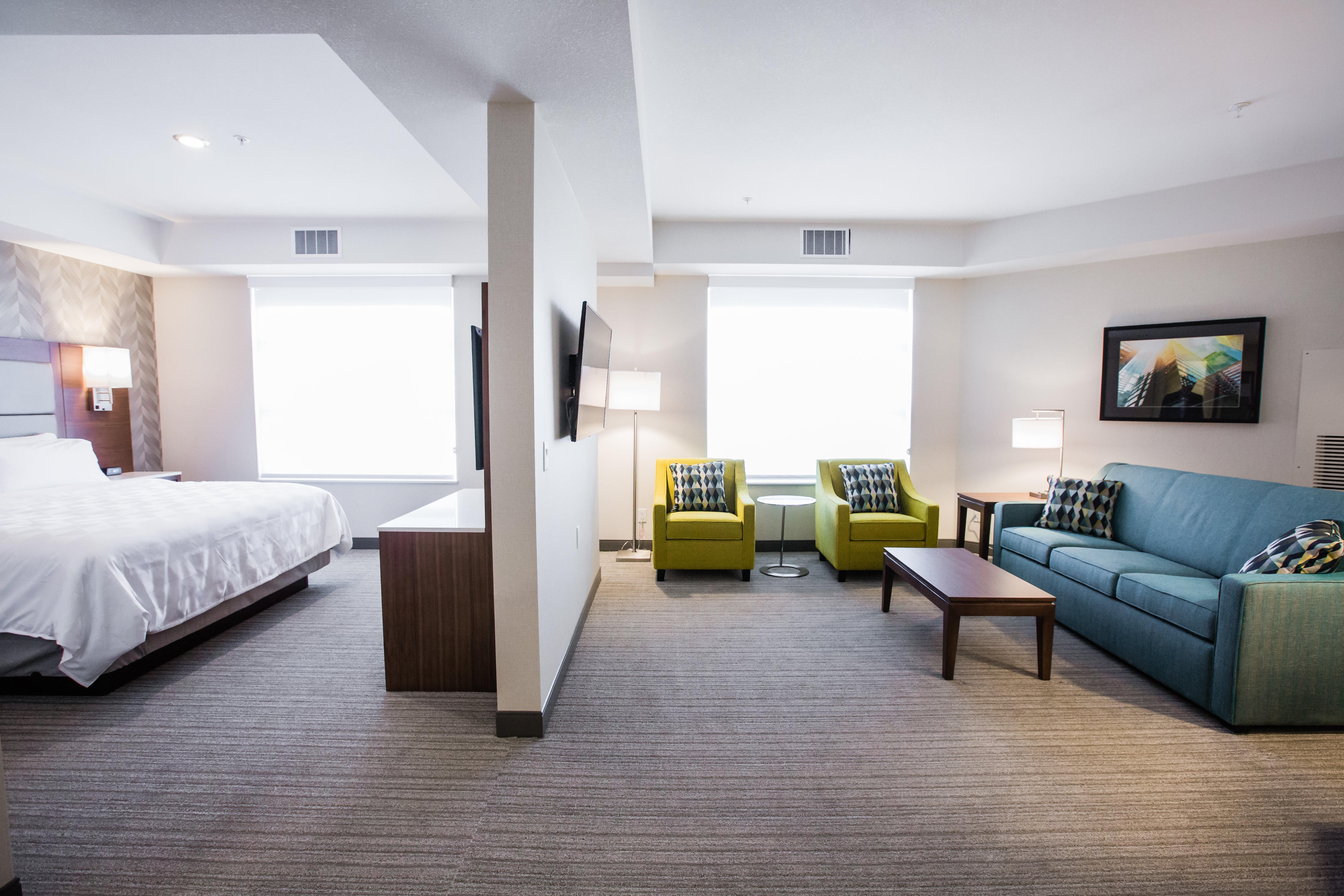 Holiday Inn Calgary South Conference Center Exteriör bild
