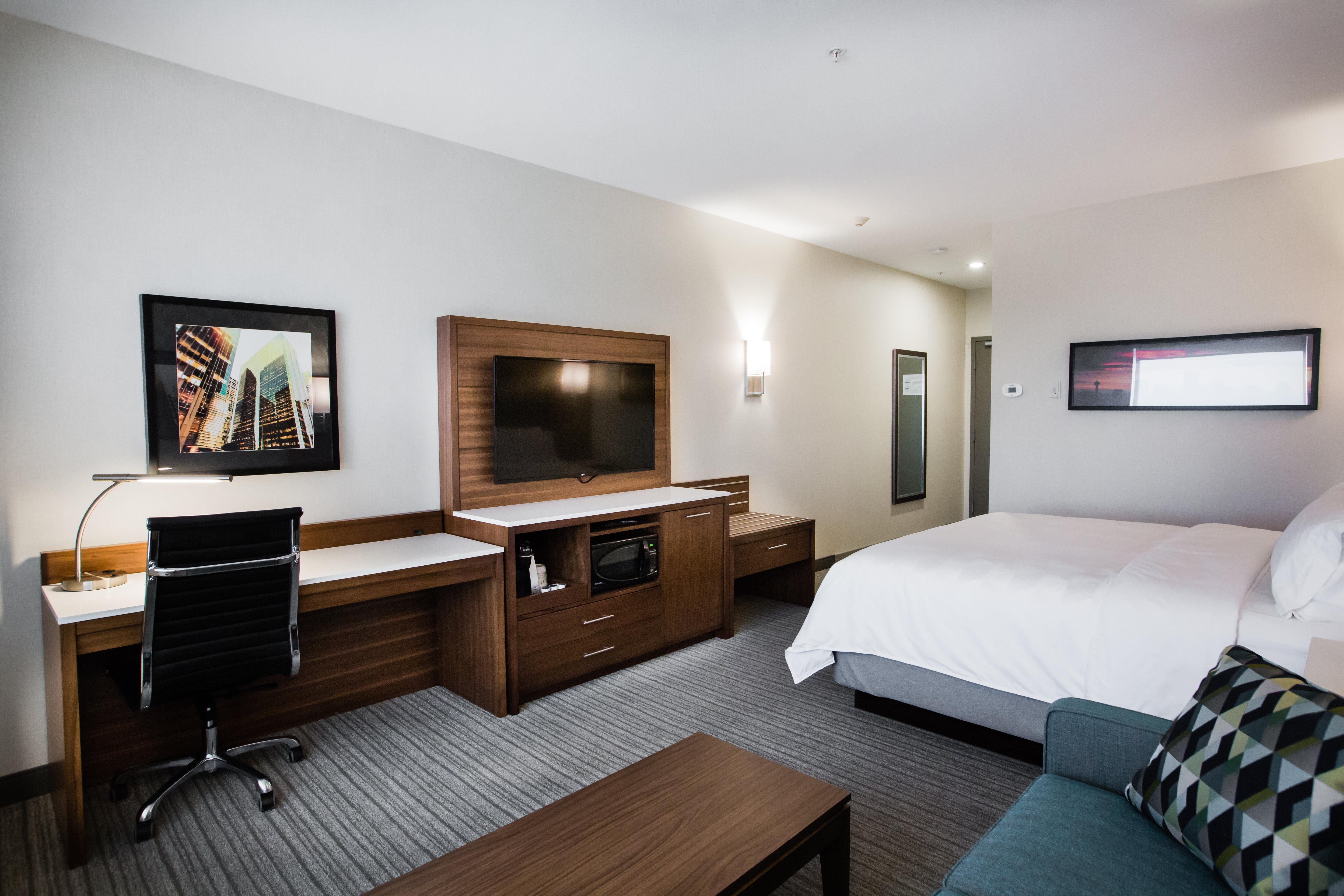 Holiday Inn Calgary South Conference Center Exteriör bild